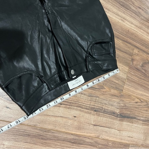 Aritzia Wilfred The Melina™ Slim Pant Vegan Leather - Picture 9 of 12